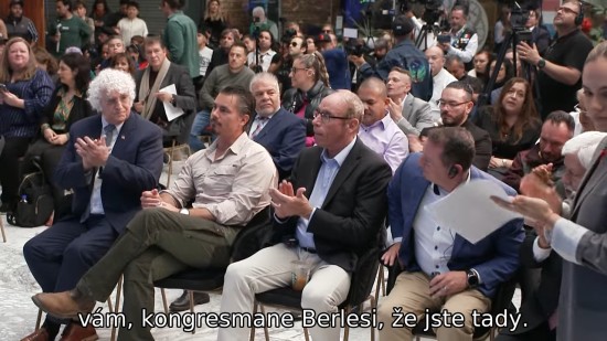Hosté konference o kouli Buga